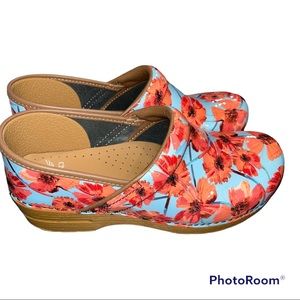NEW In Box Dansko Professional Patent Leather Poppies Clogs size 41